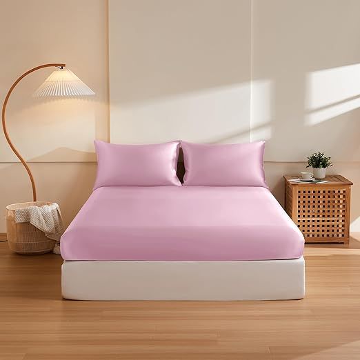 THXSILK 6A+ Top Grade 100% Pure Mulberry Silk Cal. King Fitted Sheet 3Pcs Set Bed Sheets Luxury Bedding for Hair and Skin Breathable Cooling, 1 Fitted Sheet with 2 Pillowcases, Lavender